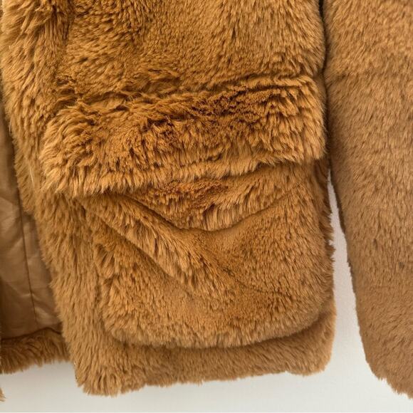 Barney’s Originals Cozy Tan Faux Fur Teddy Bear Jacket Size 10 - Picture 4 of 5